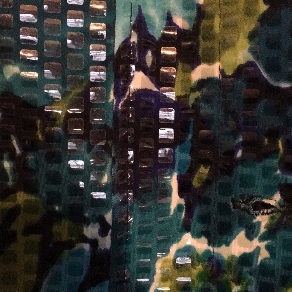 “ Statement Jacket”Very Shiny Material Light - image 4